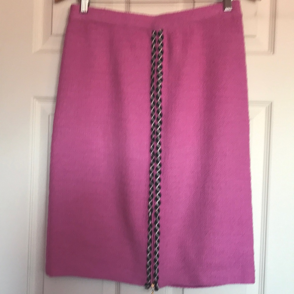 St John skirt by Marie Gray with zip front and embroidery detail